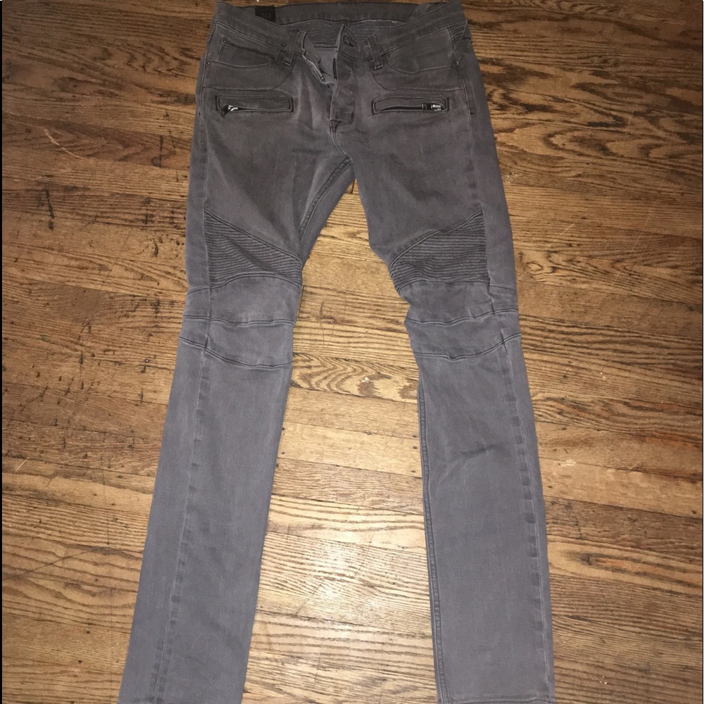 Man’s pants